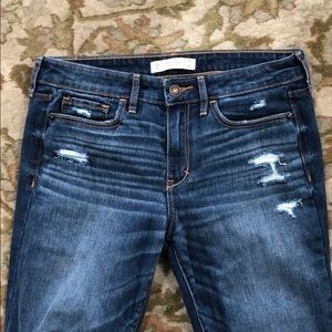 A&F straight leg distressed jean